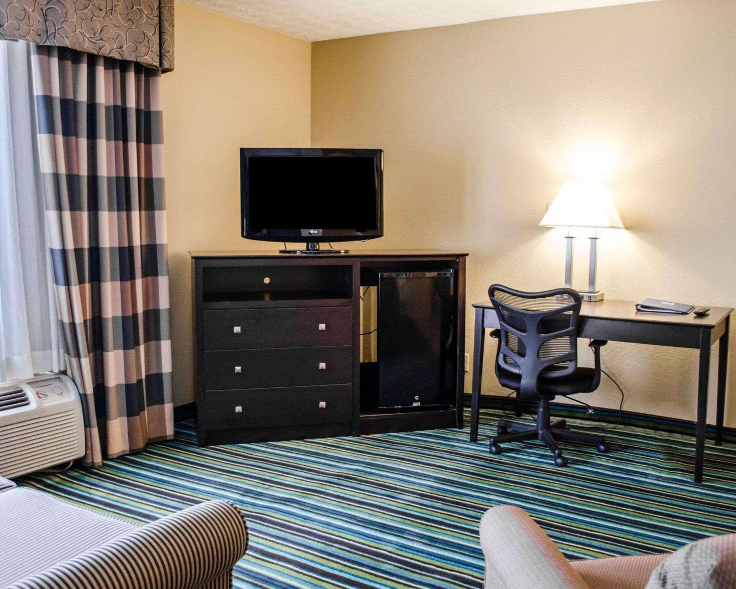 Quality Inn & Suites Medina - Akron West Kültér fotó