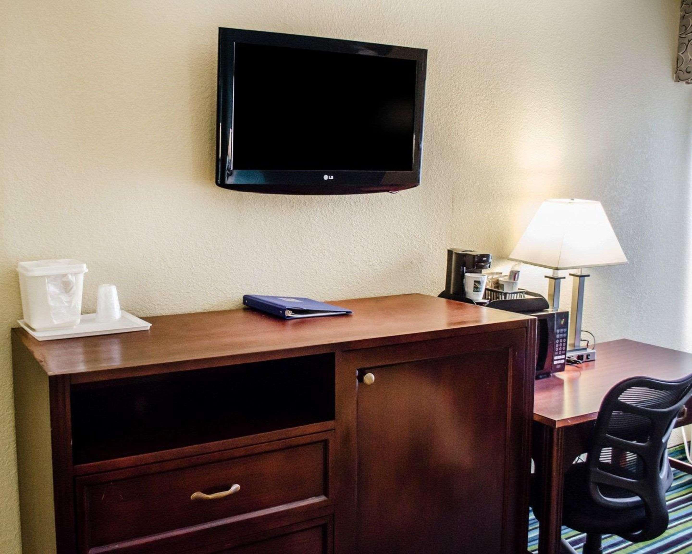 Quality Inn & Suites Medina - Akron West Kültér fotó